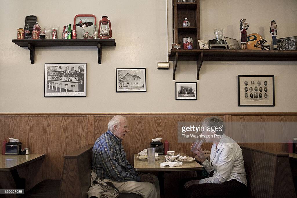 Tom & Rays Family Restaurant | restaurant | 9805 Main St Suite 206, Damascus, MD 20872, USA | 2405093300 OR +1 240-509-3300