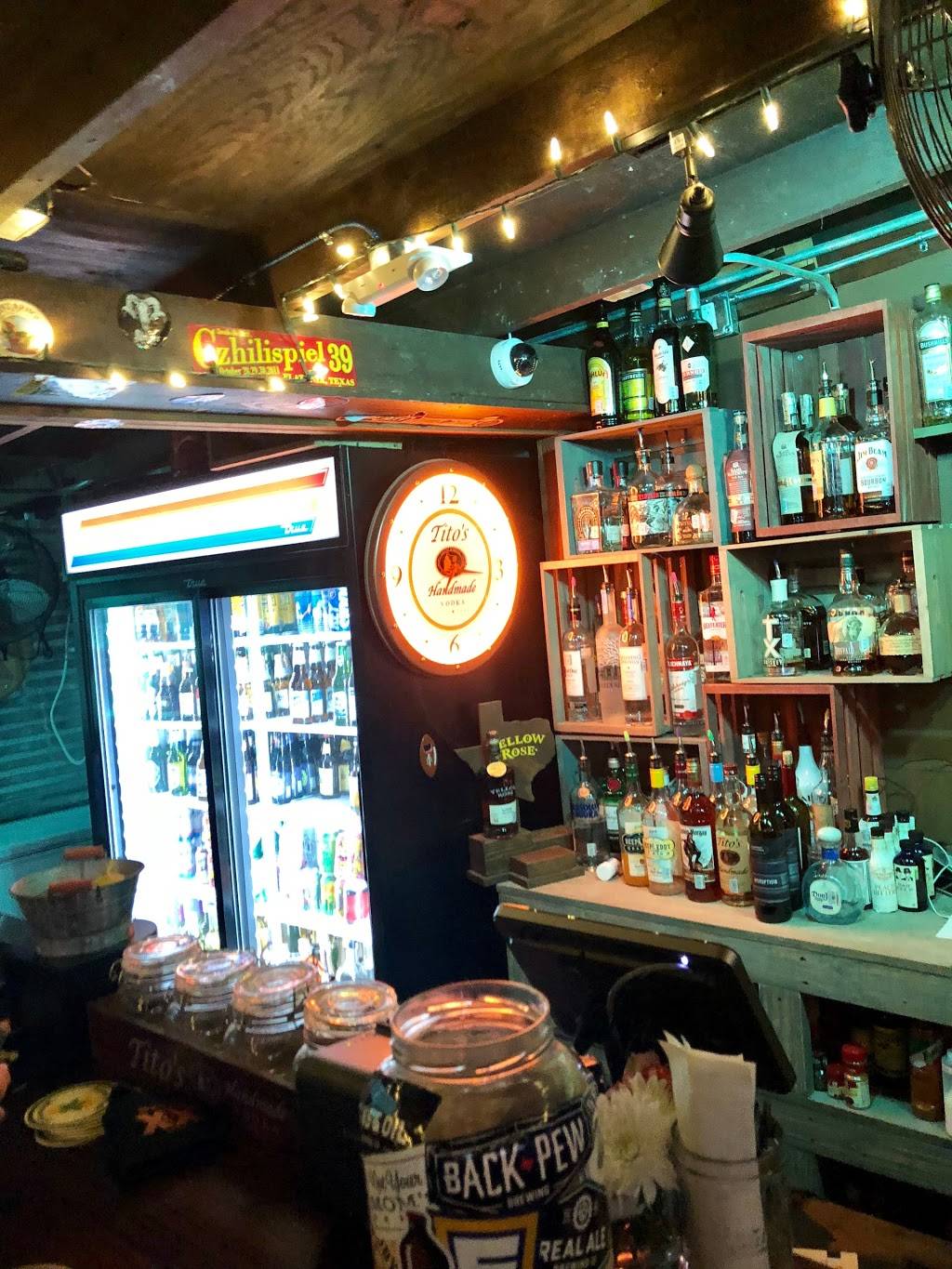 Bobcat Teddys Icehouse | restaurant | 2803 White Oak Dr, Houston, TX 77007, USA | 8327425535 OR +1 832-742-5535