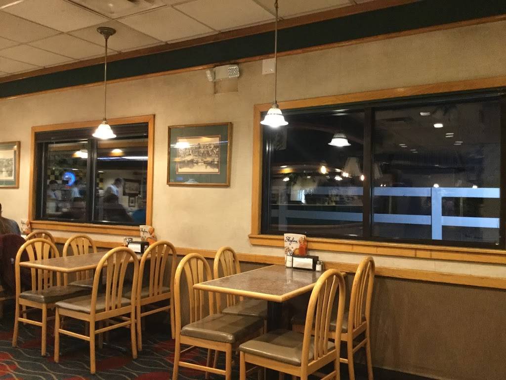 Skyline Chili | restaurant | 7707 Montgomery Rd, Cincinnati, OH 45236, USA | 5137917902 OR +1 513-791-7902