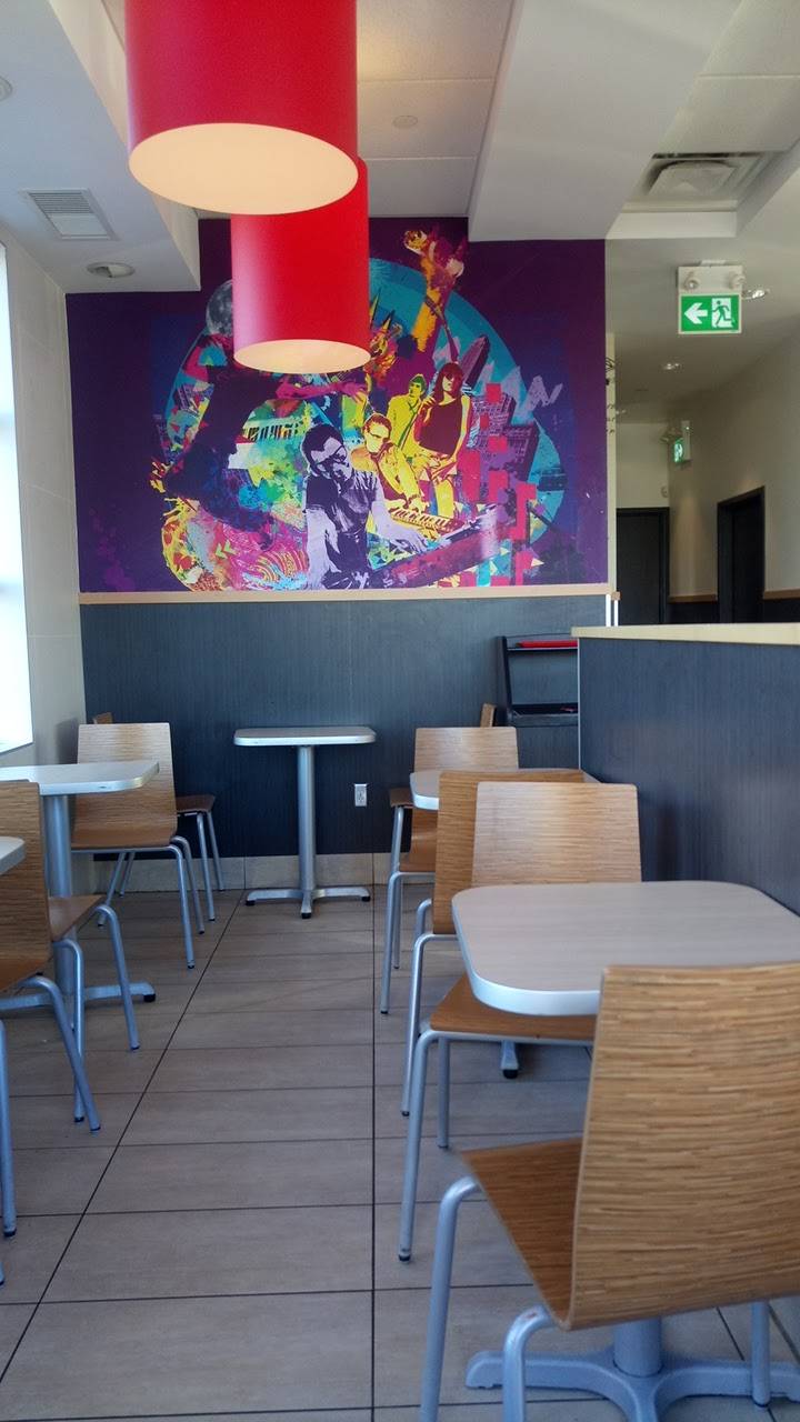 KFC | meal delivery | 3058 Mayfield Rd, Brampton, ON L6Z 0E3, Canada | 9058463935 OR +1 905-846-3935