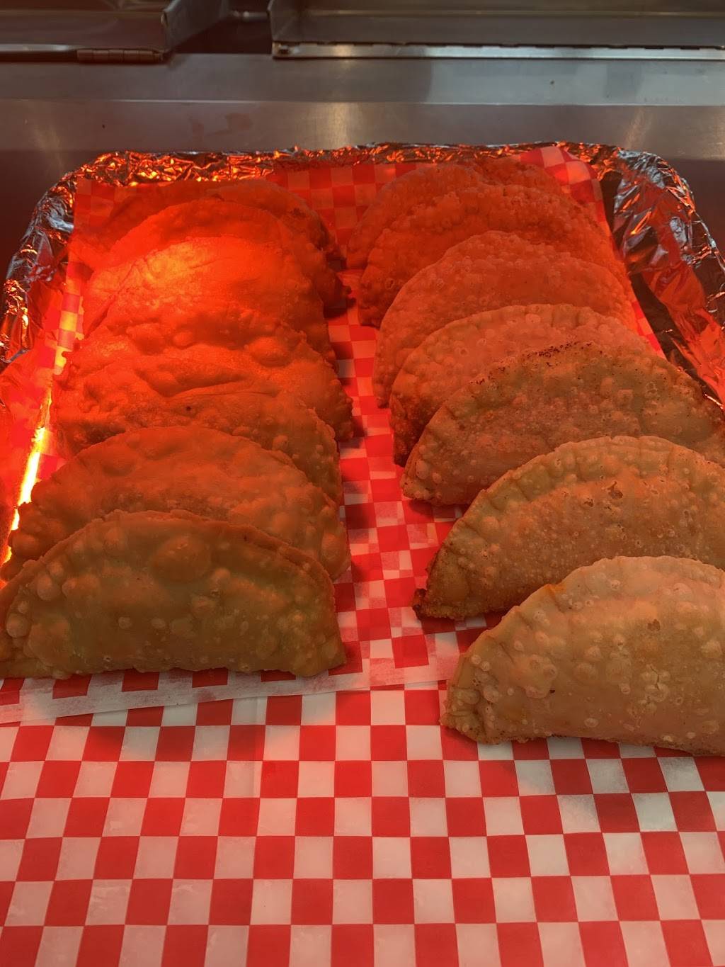 Dees Caribbean Cafe | restaurant | 8030 FM1765 C-100, Texas City, TX 77591, USA | 4092297029 OR +1 409-229-7029