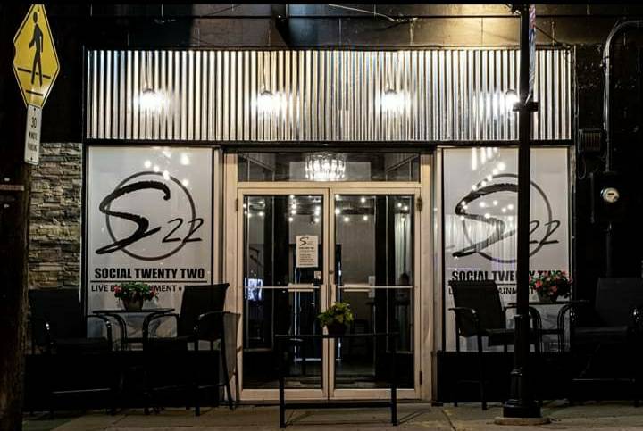 Social 22 | restaurant | 14 State St, Struthers, OH 44471, USA | 2348550069 OR +1 234-855-0069