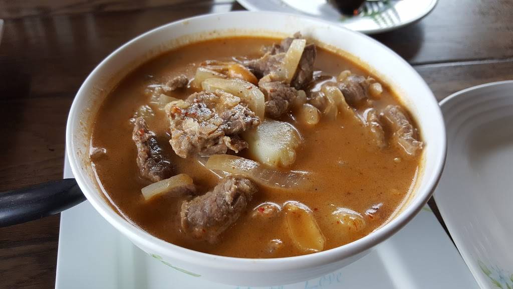 Naradeva Thai Restaurant | restaurant | 4696 Millenia Plaza Way, Orlando, FL 32839, USA | 4079030300 OR +1 407-903-0300