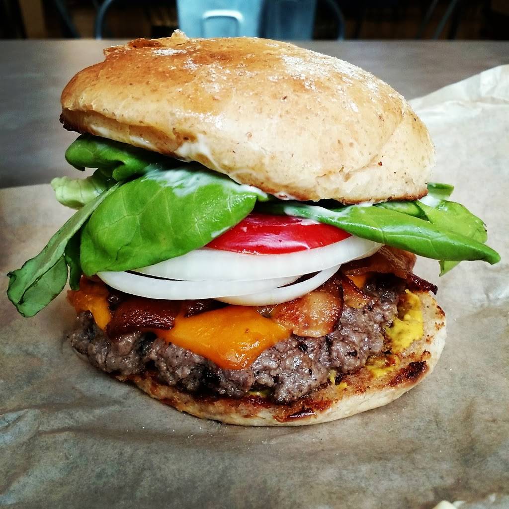 Farmhouse | restaurant | 700 Locust St, Des Moines, IA 50309, USA | 5153693276 OR +1 515-369-3276