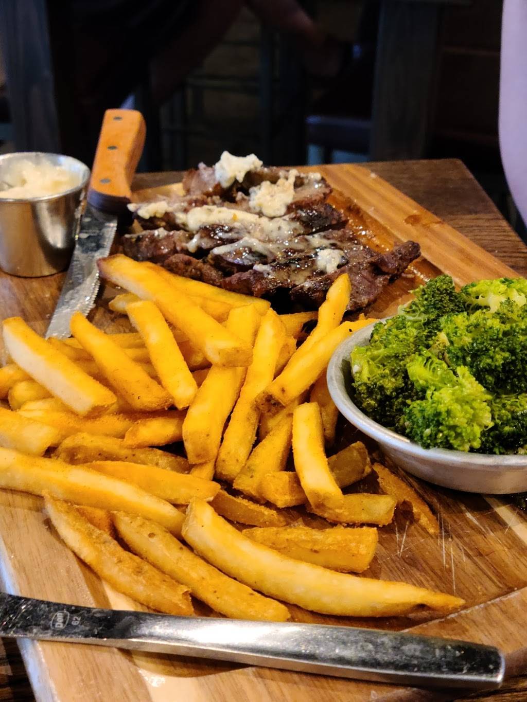 World of Beer | restaurant | 1386 Hwy 17 N, North Myrtle Beach, SC 29582, USA | 8433533889 OR +1 843-353-3889