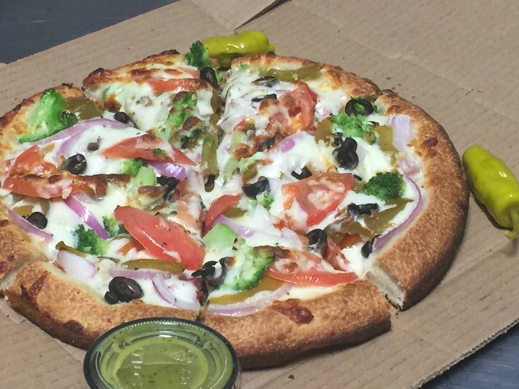 Fat Franks Pizza | restaurant | 481 Wethersfield Ave, Hartford, CT 06114, USA | 8602963111 OR +1 860-296-3111