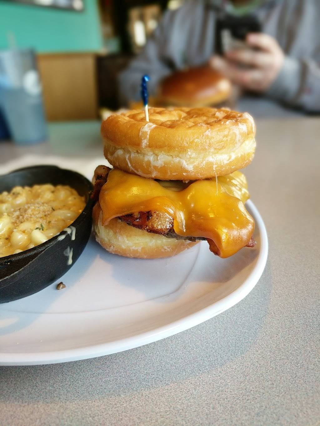 Hudsons Classic Grill | restaurant | 201 N Lincoln Rd, Escanaba, MI 49829, USA | 9067894142 OR +1 906-789-4142