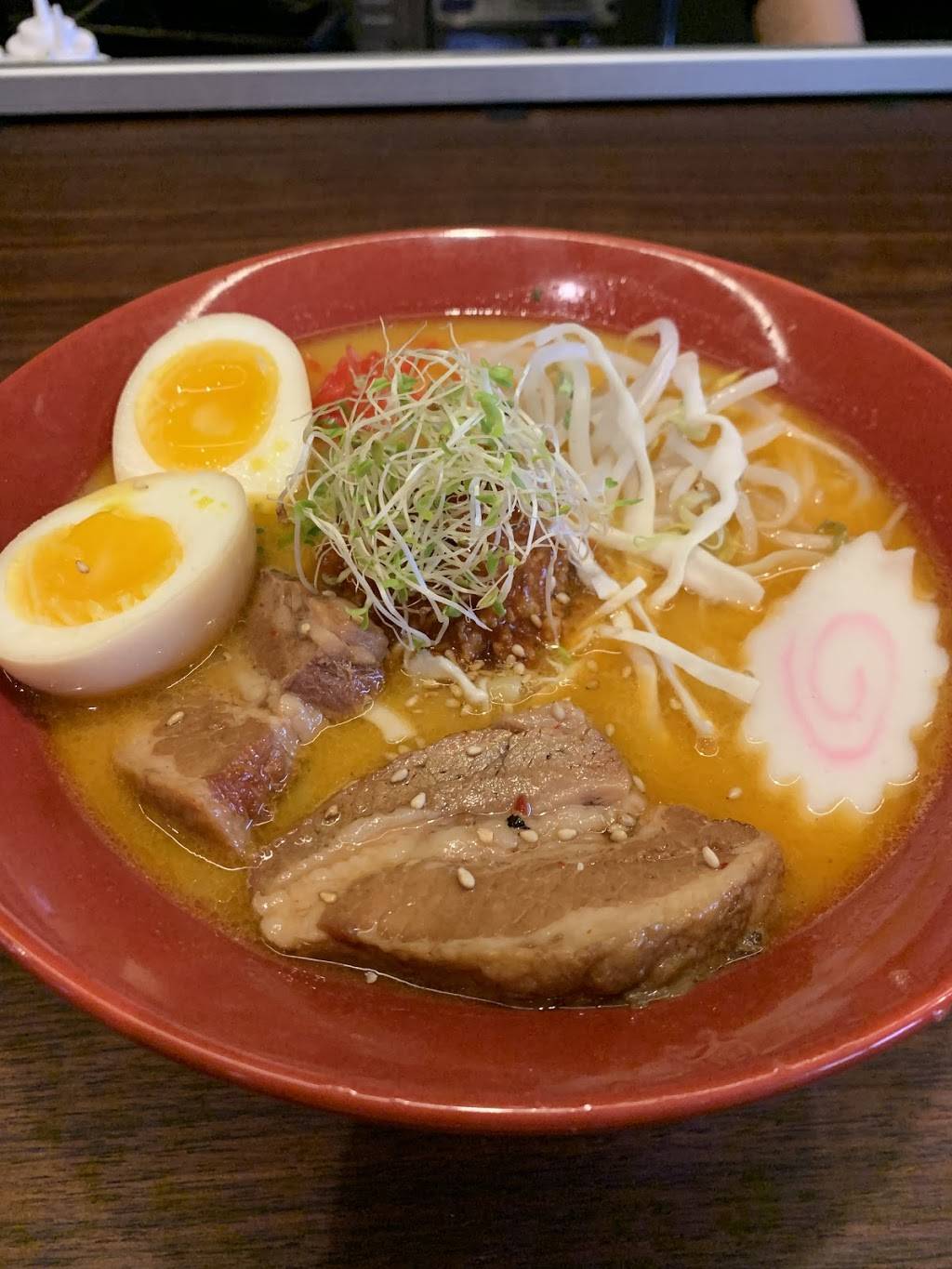 Nom Nom Japanese Kitchen | restaurant | 35 W Lancaster Ave, Paoli, PA 19301, USA | 6102322608 OR +1 610-232-2608