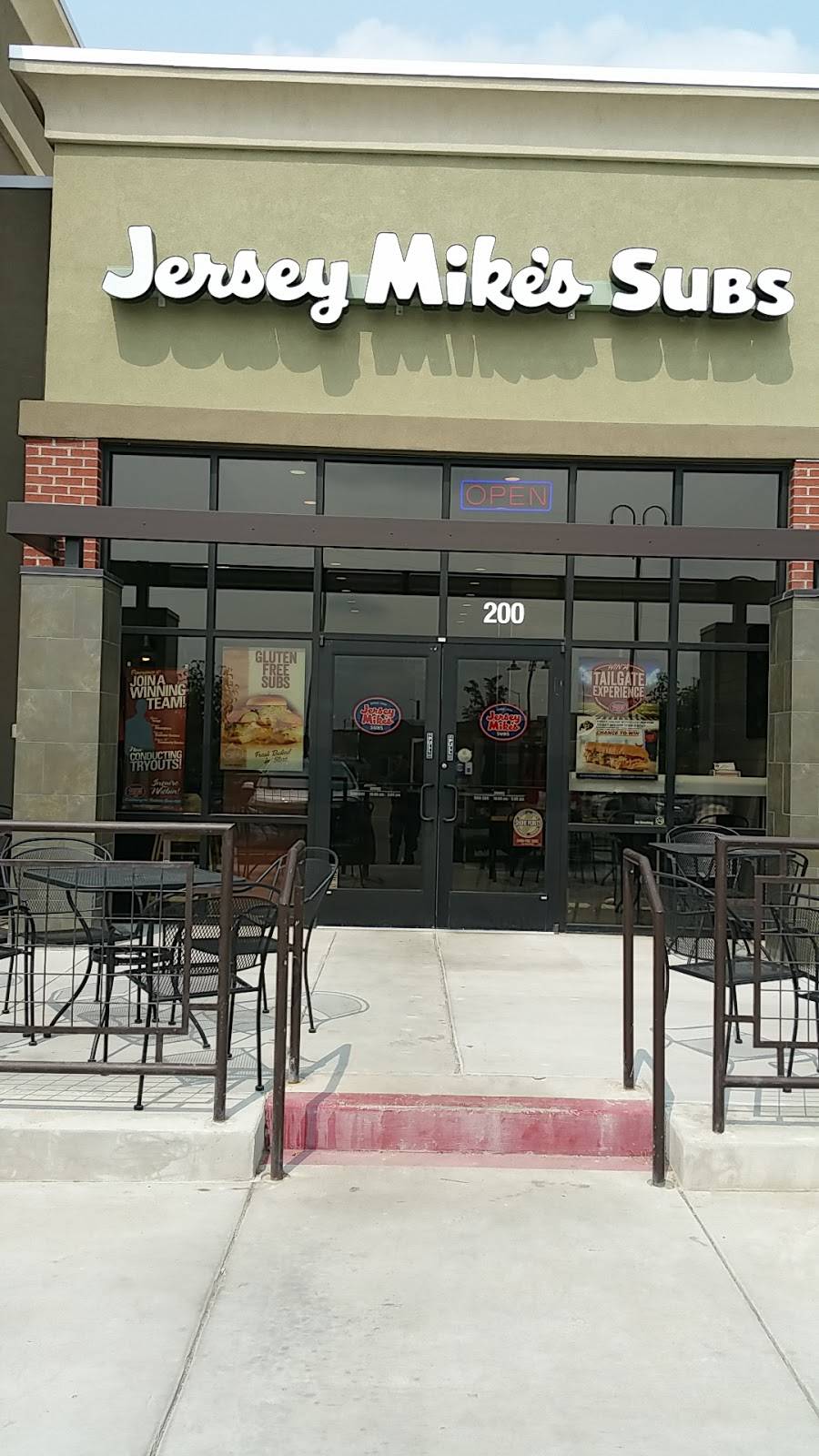 Jersey Mikes Subs | restaurant | 6583 S Parker Rd #200, Centennial, CO 80016, USA | 3036904118 OR +1 303-690-4118