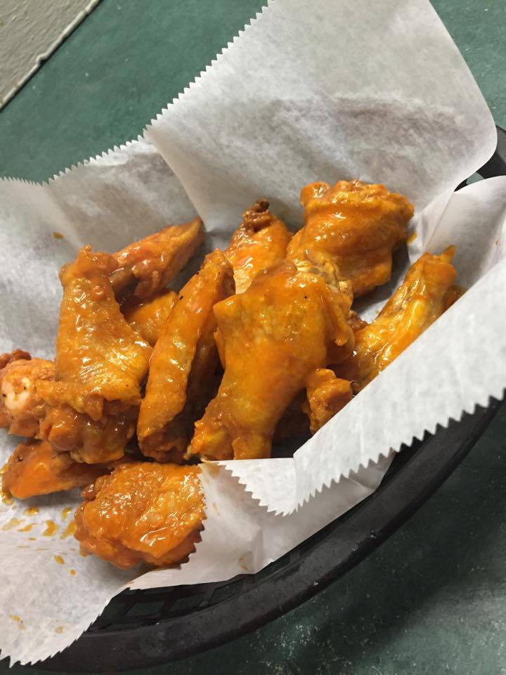 Earls Supper Club | restaurant | 103 West Main Street, West Union, IL 62477, USA | 2172793534 OR +1 217-279-3534