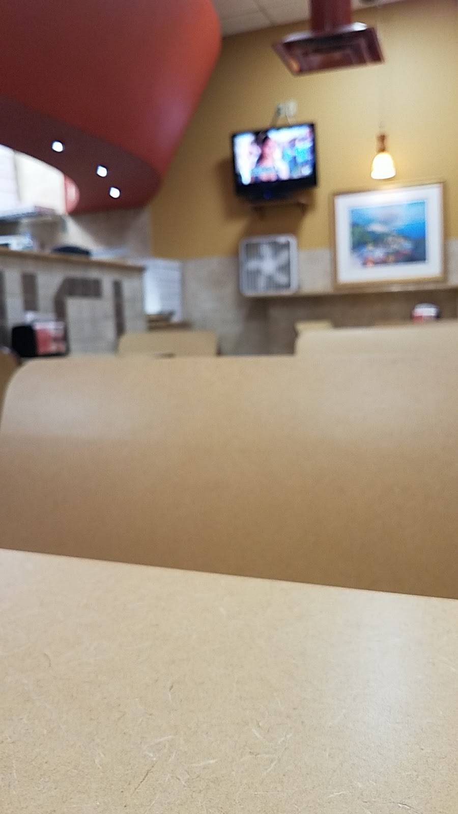 Roccos Amici Express Pizzeria | restaurant | 1028 NY-25A, Mt Sinai, NY 11766, USA | 6319280100 OR +1 631-928-0100