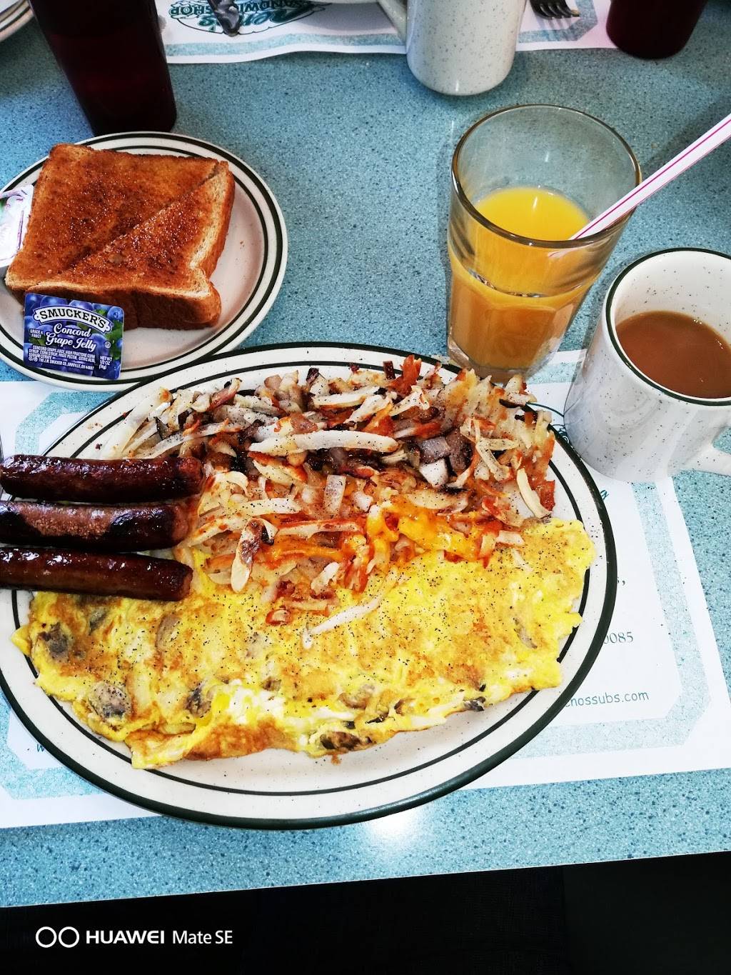 Peacock Restaurant | restaurant | 2670 Belvidere Rd, Waukegan, IL 60085, USA | 8476623333 OR +1 847-662-3333