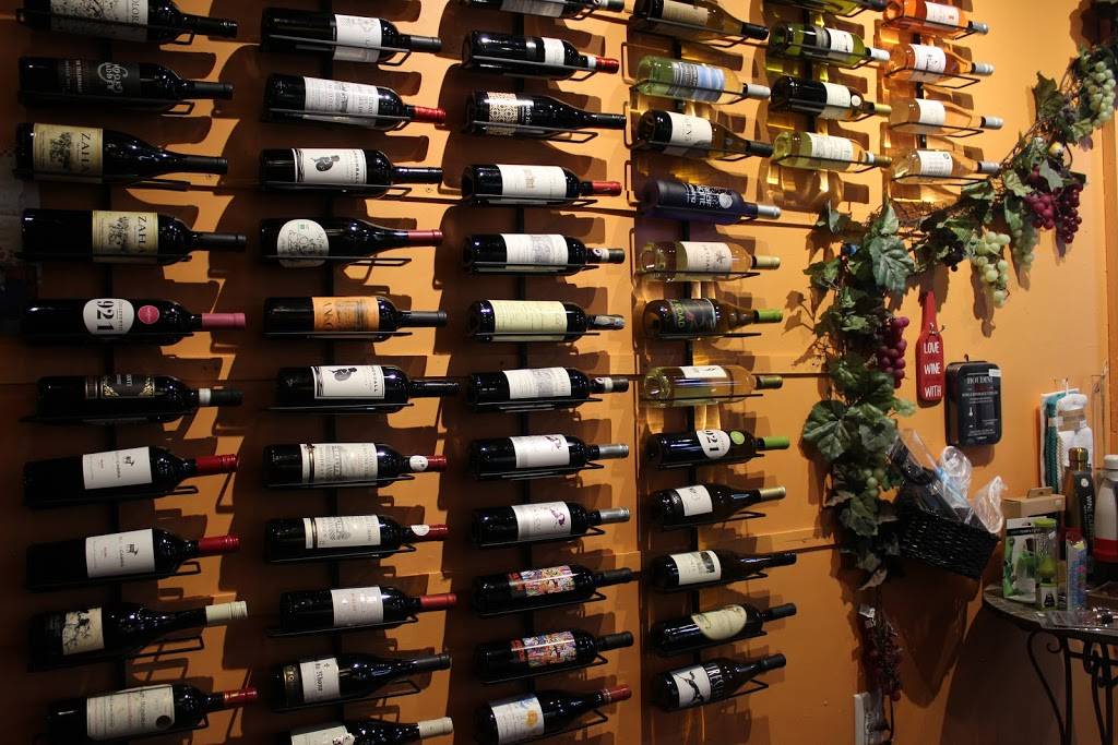 Hammock Shops Village | shopping mall | 10880 Ocean Hwy, Pawleys Island, SC 29585, USA | 8433502220 OR +1 843-350-2220