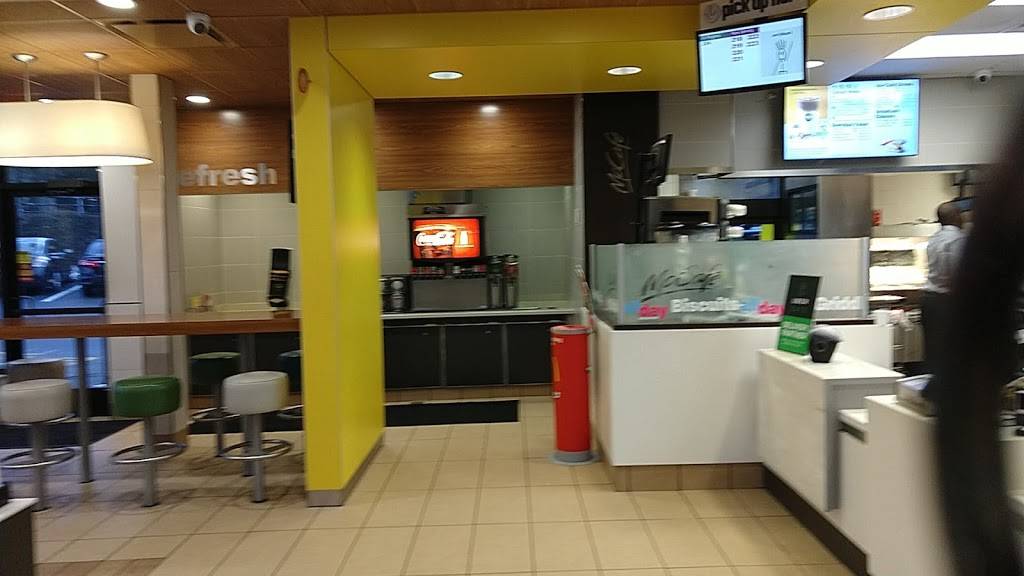 McDonalds | cafe | 7337 Wooster Pike, Cincinnati, OH 45227, USA | 5132722124 OR +1 513-272-2124