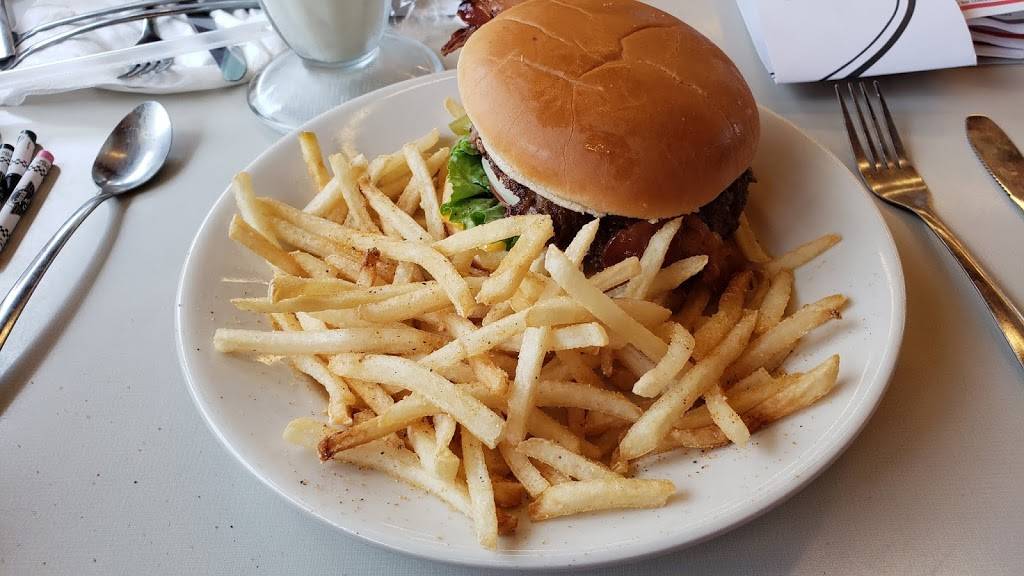 Steak n Shake | restaurant | 610 E Main St, Cartersville, GA 30121, USA | 7703828182 OR +1 770-382-8182