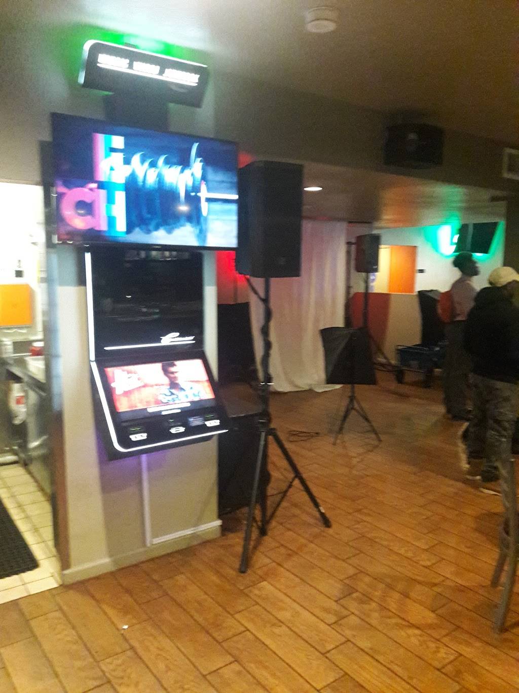 Oakland’s Very Own Tavern & Eatery | restaurant | 5319 Martin Luther King Jr Way, Oakland, CA 94609, USA | 5109228082 OR +1 510-922-8082