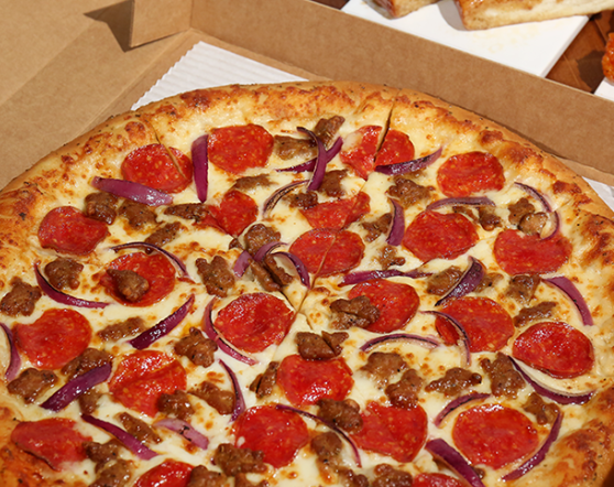 Pizza Hut | meal takeaway | 2300 S Federal Blvd, Denver, CO 80219, USA | 3039357204 OR +1 303-935-7204