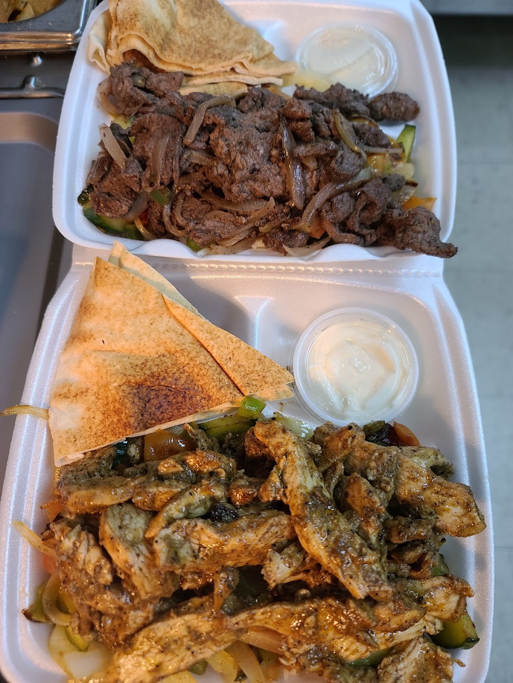 Pitaz Newbo | restaurant | 1100 3rd St SE, Cedar Rapids, IA 52401, USA | 3197778944 OR +1 319-777-8944