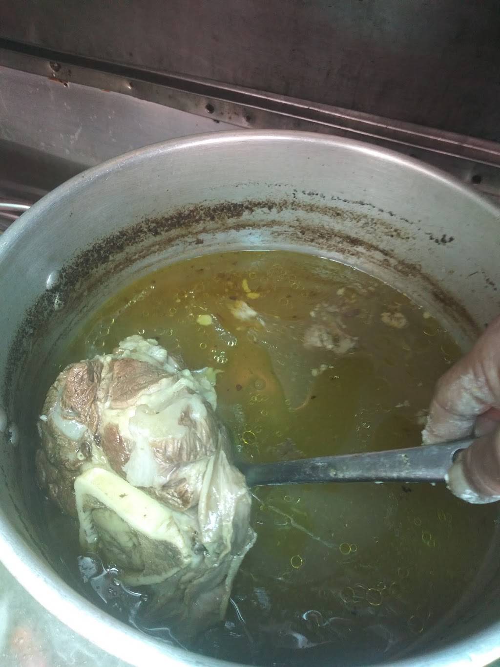 Alicias | restaurant | 701 E 4th St, Santa Ana, CA 92701, USA | 2087571480 OR +1 208-757-1480