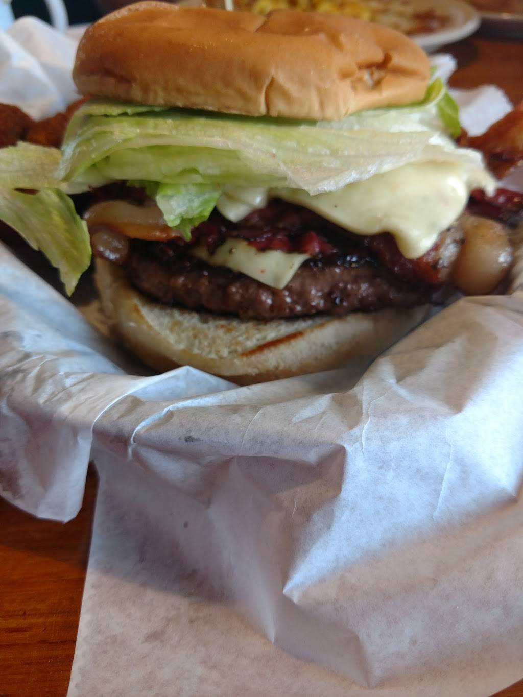 Dougs Motor City Bar & Grill | restaurant | 191 Cumberland Trace Rd, Bowling Green, KY 42103, USA | 2707826299 OR +1 270-782-6299