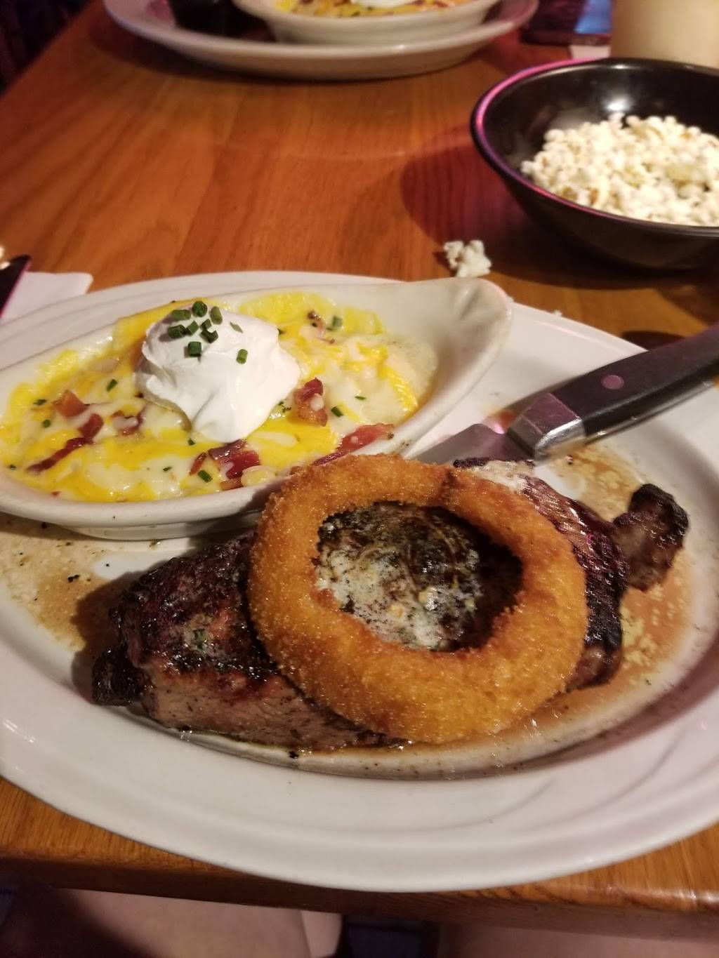 T-BONES Great American Eatery | restaurant | 25 S River Rd, Bedford, NH 03110, USA | 6036416100 OR +1 603-641-6100