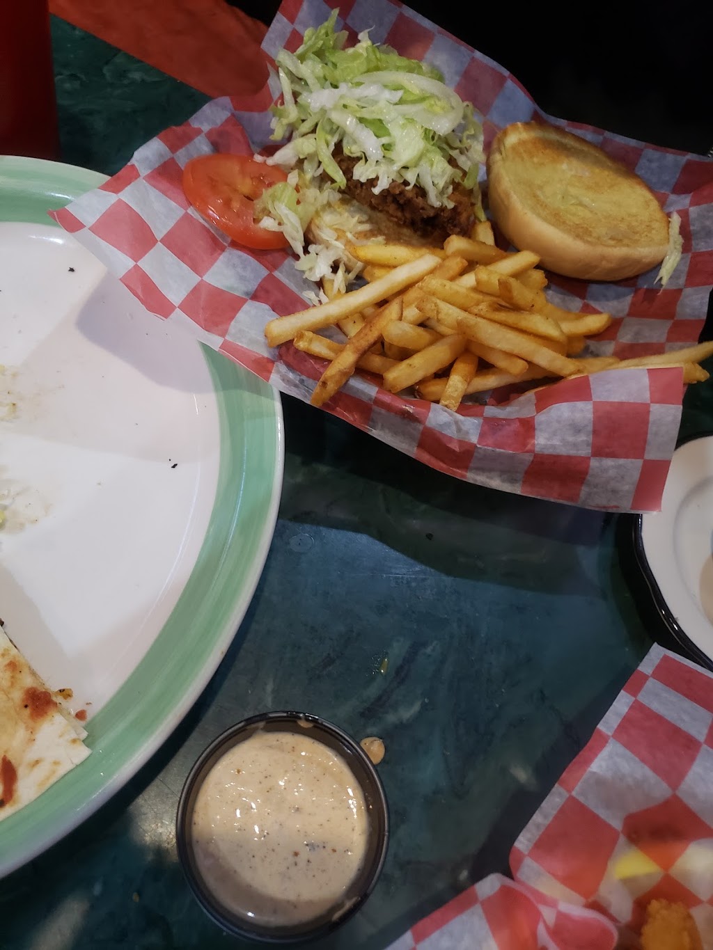 Winners Sports Grill | restaurant | 5229 Ehrlich Rd, Tampa, FL 33624, USA | 8139633200 OR +1 813-963-3200