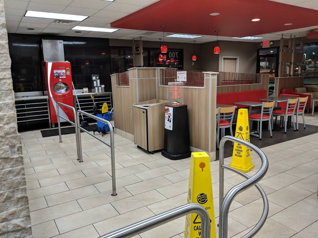 Burger King | restaurant | 700 E Red Bridge Rd, Kansas City, MO 64131, USA | 8166129735 OR +1 816-612-9735