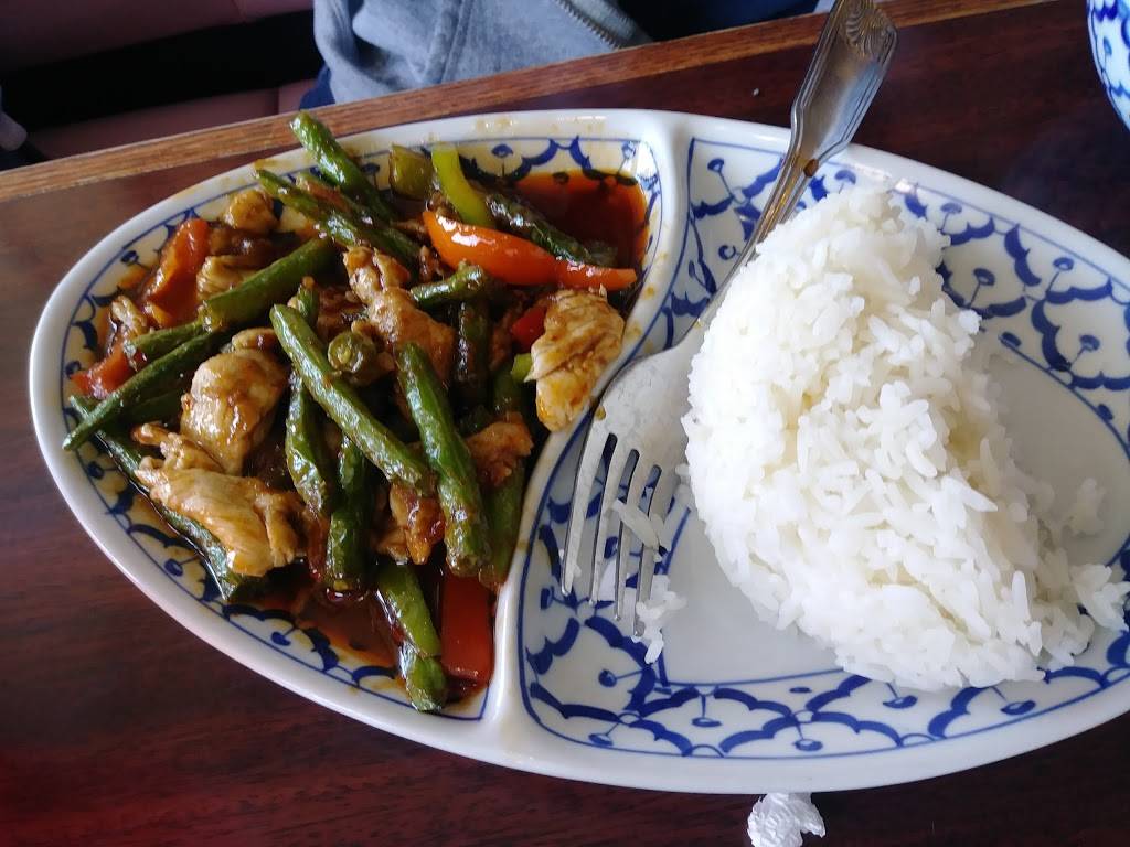 Chili Thai Restaurant | restaurant | 7406 27th St W, University Place, WA 98466, USA | 2535649099 OR +1 253-564-9099