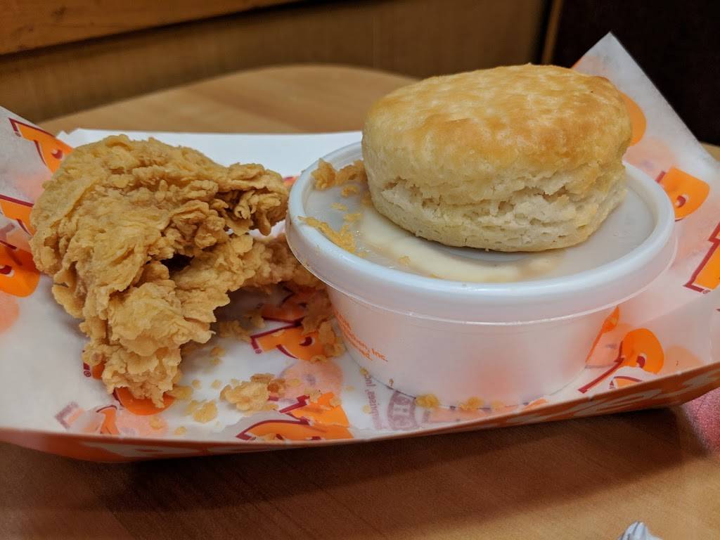 Popeyes Louisiana Kitchen | restaurant | 4140 Merle Hay Rd, Des Moines, IA 50310, USA | 5152517670 OR +1 515-251-7670