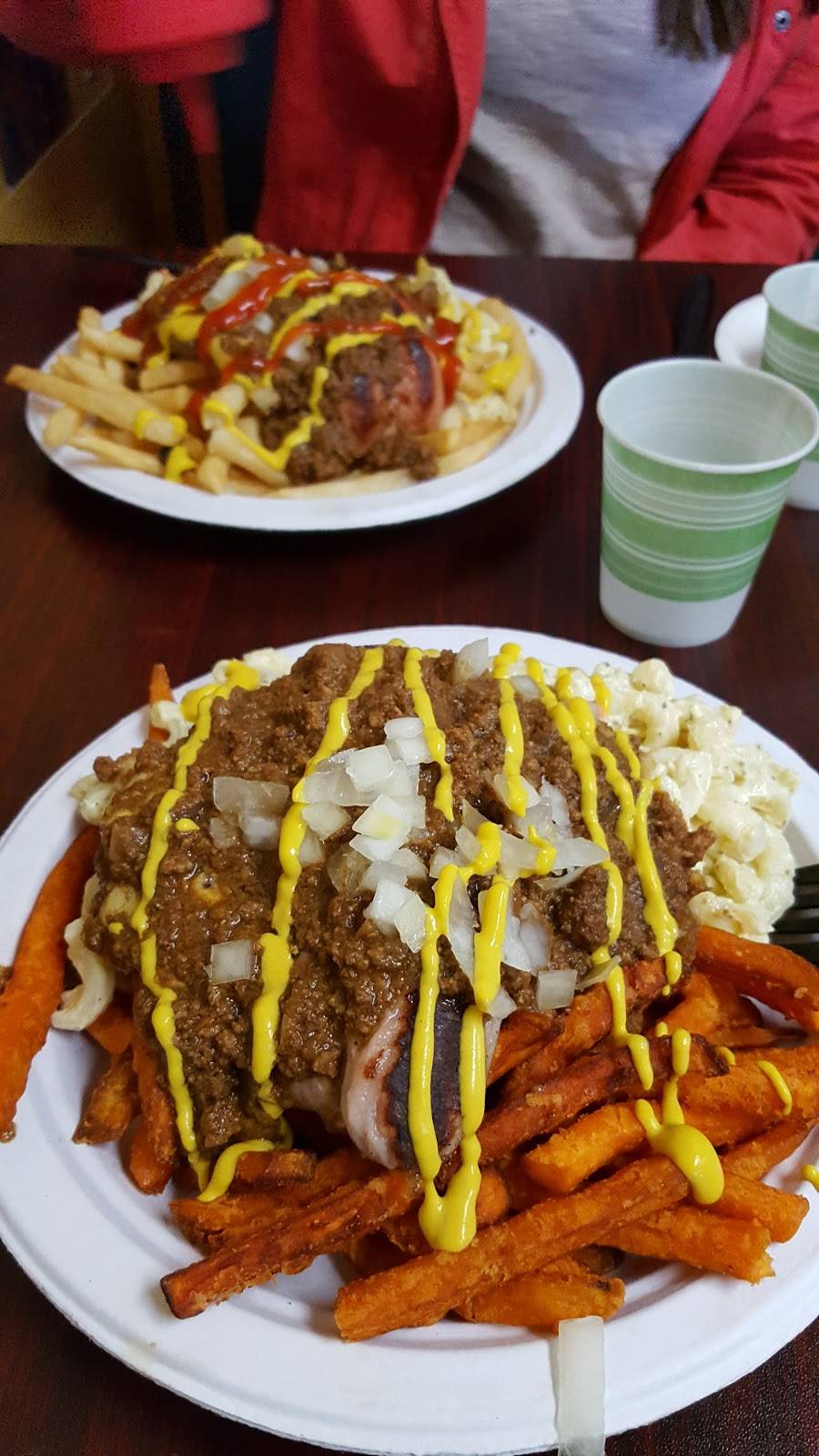 Dogtown | restaurant | 691 Monroe Ave, Rochester, NY 14607, USA | 5852716620 OR +1 585-271-6620