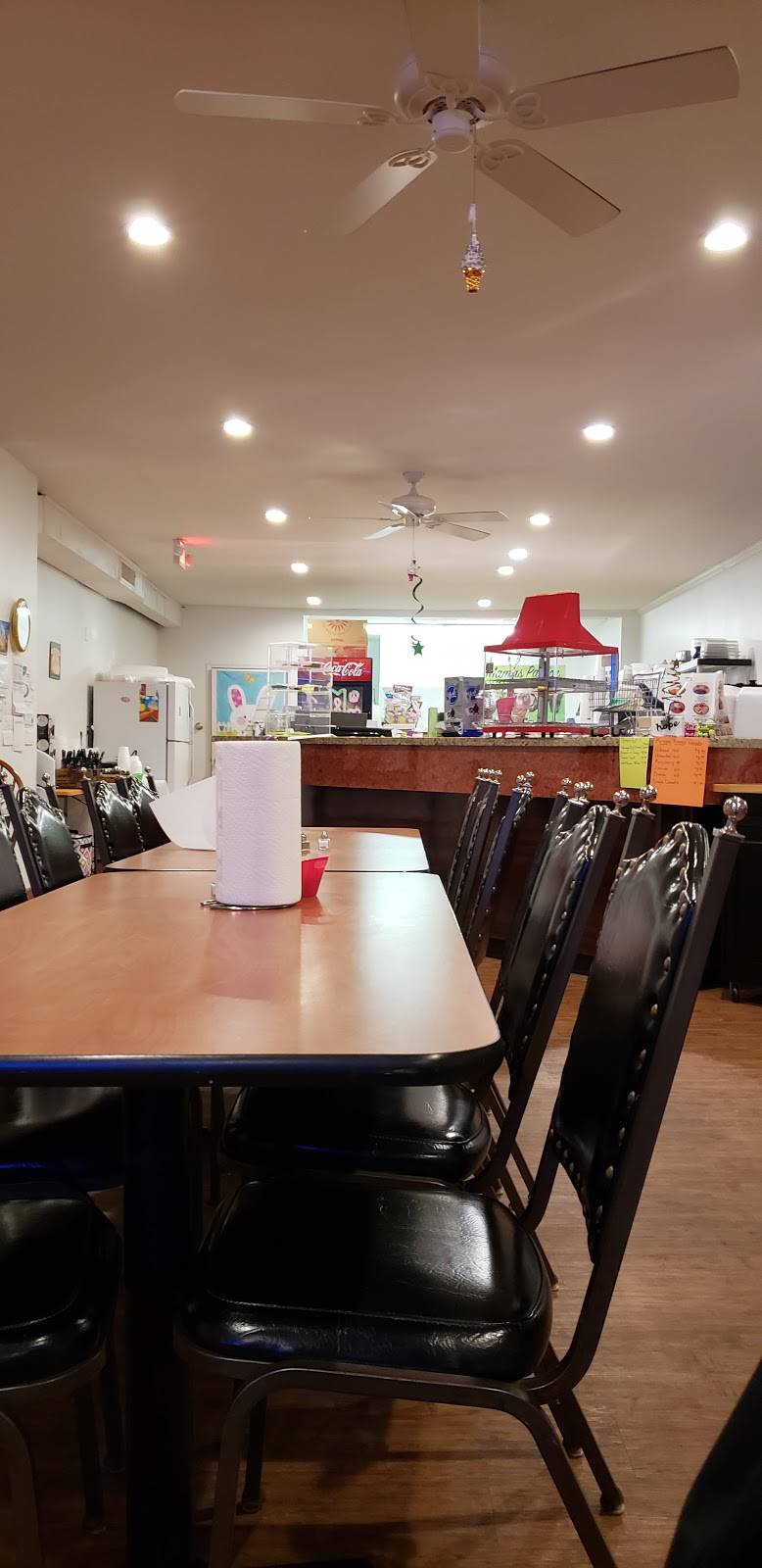 Mamas Parlor Cafe & Catering - ParkView IA | restaurant | 10 Grove Rd, Eldridge, IA 52748, USA | 5632856262 OR +1 563-285-6262