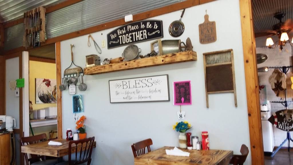 Red Barn | restaurant | 51 Sycamore Rd, Coldwater, MS 38618, USA | 6622334193 OR +1 662-233-4193