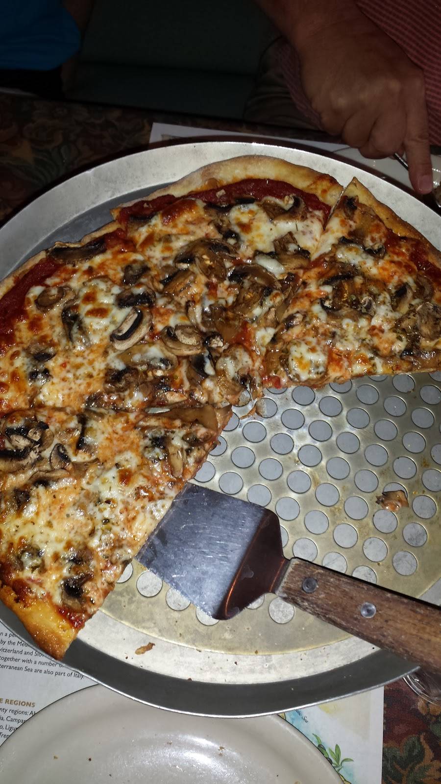 Pizzafarros | restaurant | 36889 N Tom Darlington Dr, Carefree, AZ 85377, USA | 4804880703 OR +1 480-488-0703