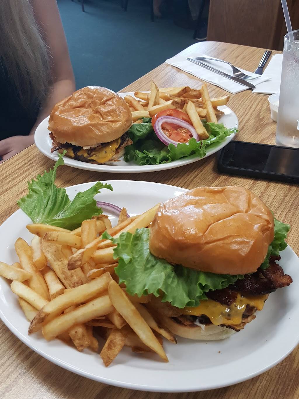 Cedar Tree Restaurant | restaurant | 22020 Palo Way, Palo Cedro, CA 96073, USA | 5305474290 OR +1 530-547-4290