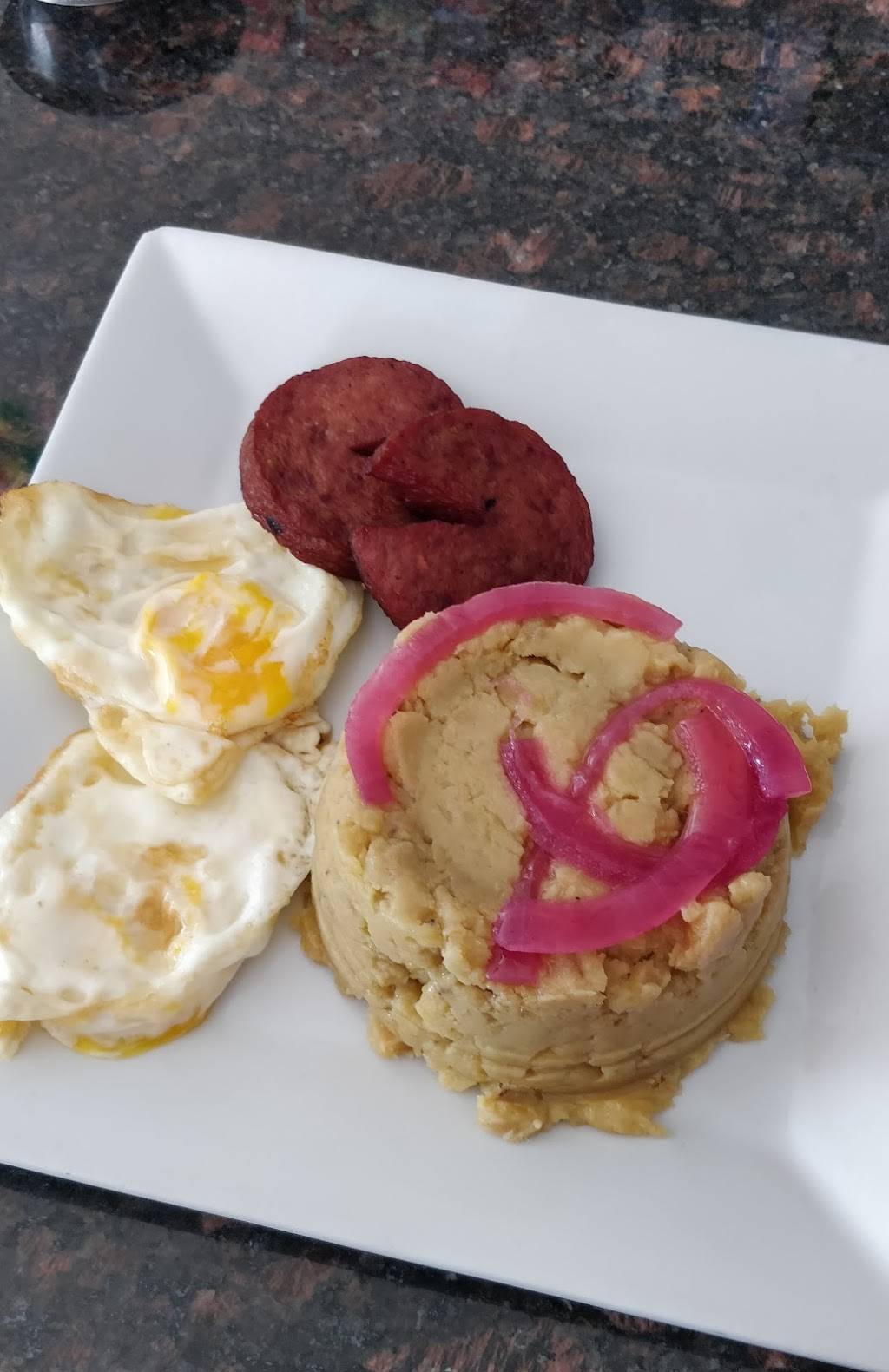 La Familia | restaurant | 938 4th Ave, Brooklyn, NY 11232, USA | 7188327568 OR +1 718-832-7568