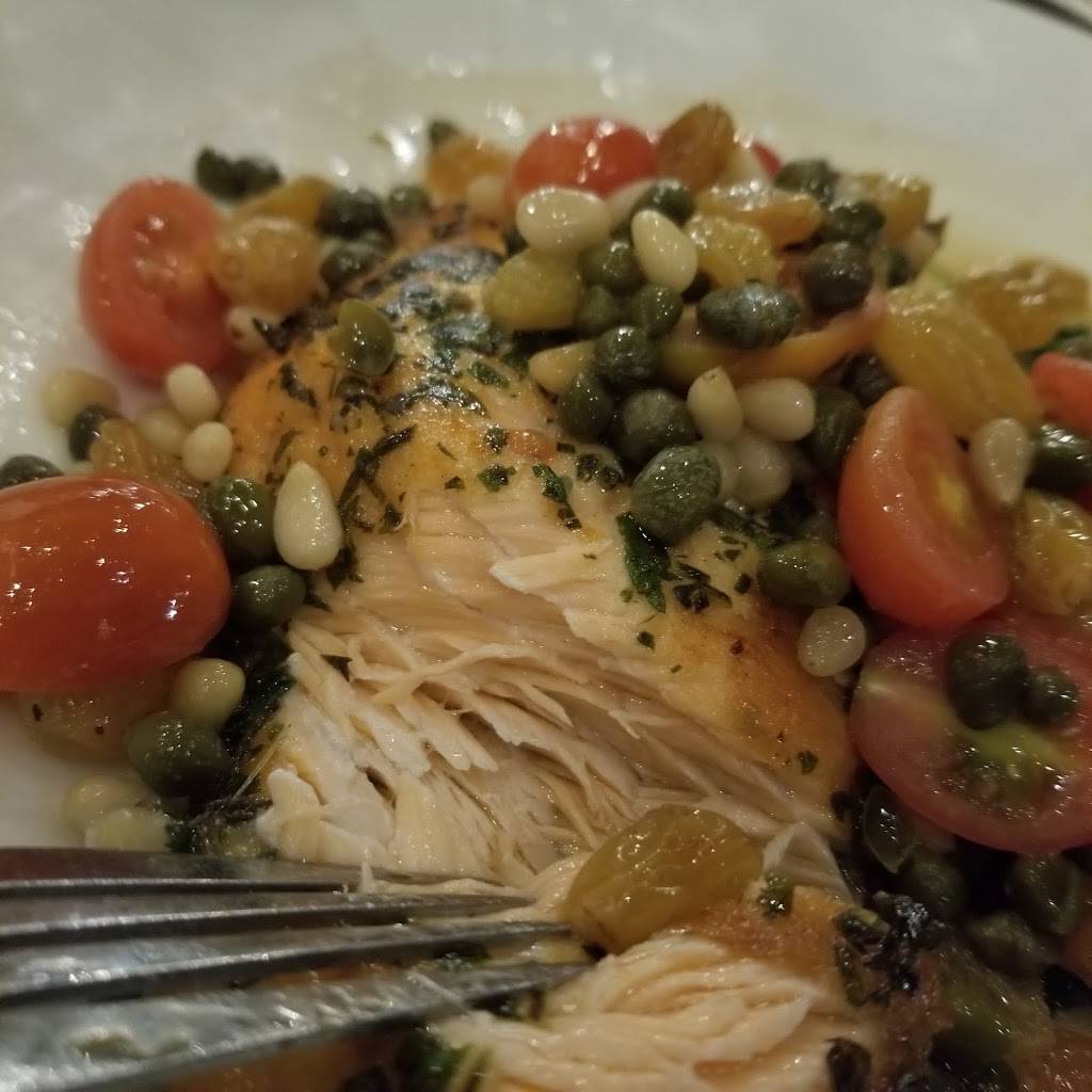 Flora Bar & Kitchen | restaurant | 5980 Village Way #B106, San Diego, CA 92130, USA | 8584610622 OR +1 858-461-0622