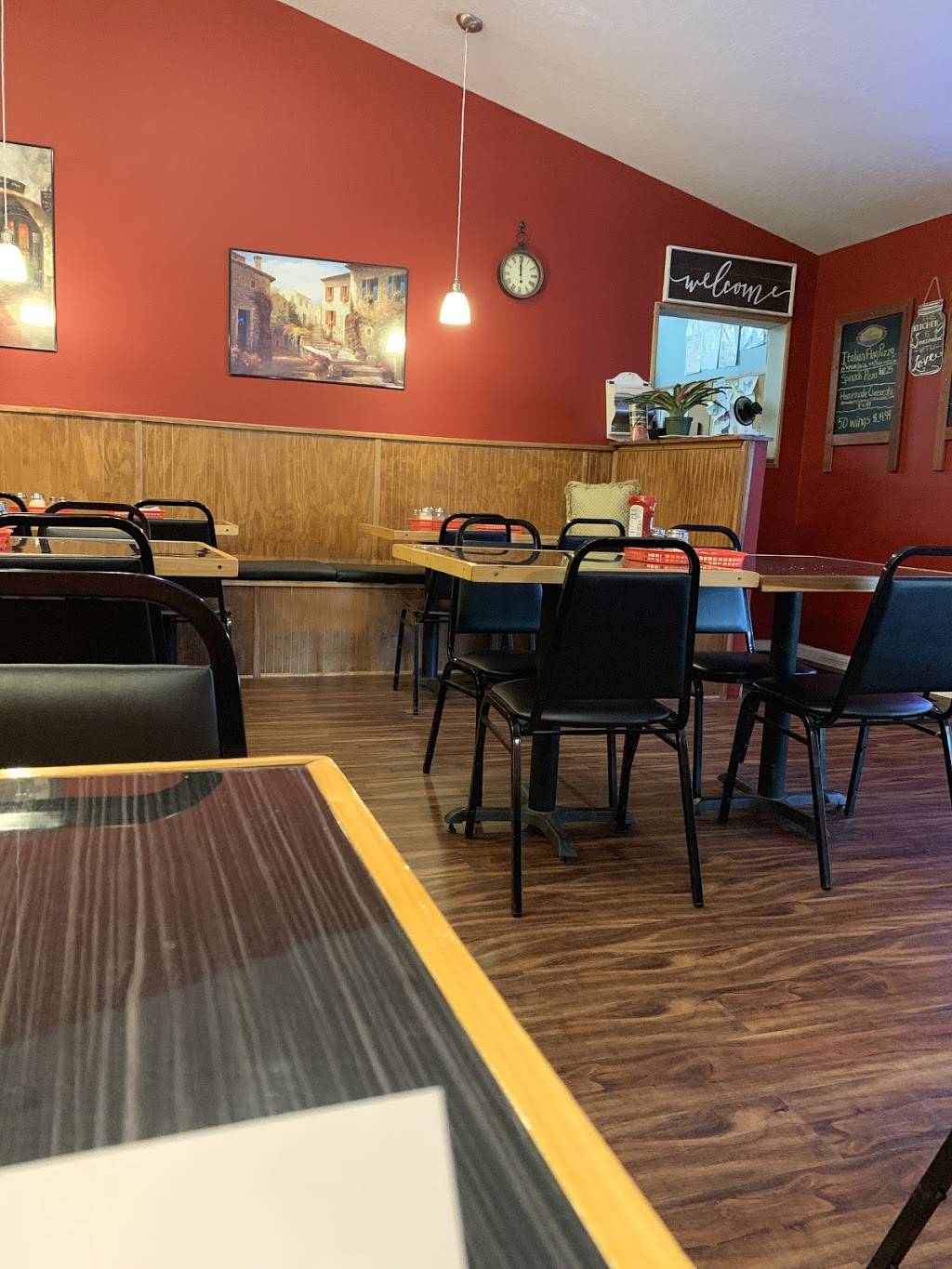 Del Francos Pizza | restaurant | 25444 FL-46 Suite 5, Sorrento, FL 32776, USA | 3523838882 OR +1 352-383-8882