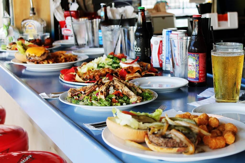 Graffiti Junktion Longwood | restaurant | 145 Wekiva Springs Rd #161, Longwood, FL 32779, USA | 4073354717 OR +1 407-335-4717