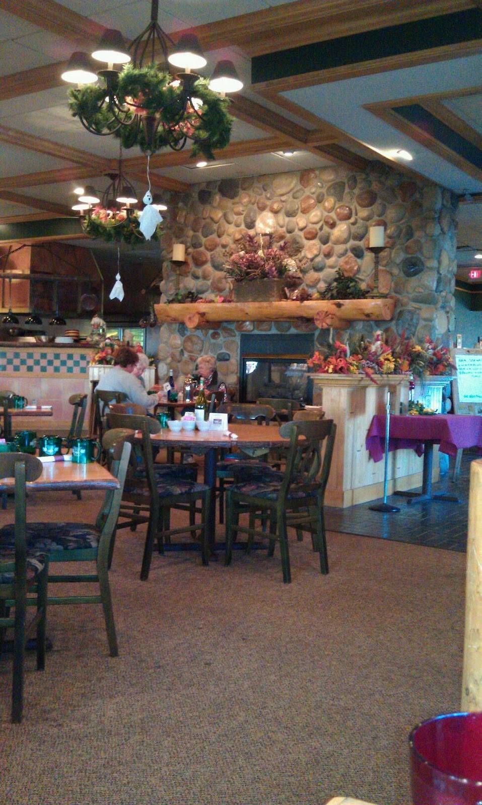 Flat Creek Restaurant & Saloon | restaurant | 10290 WI-27, Hayward, WI 54843, USA | 7156341466 OR +1 715-634-1466