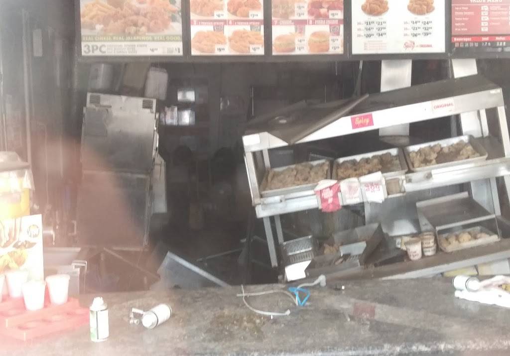 Churchs Chicken | restaurant | 210 N Washington Ave, Livingston, TX 77351, USA | 9363275787 OR +1 936-327-5787