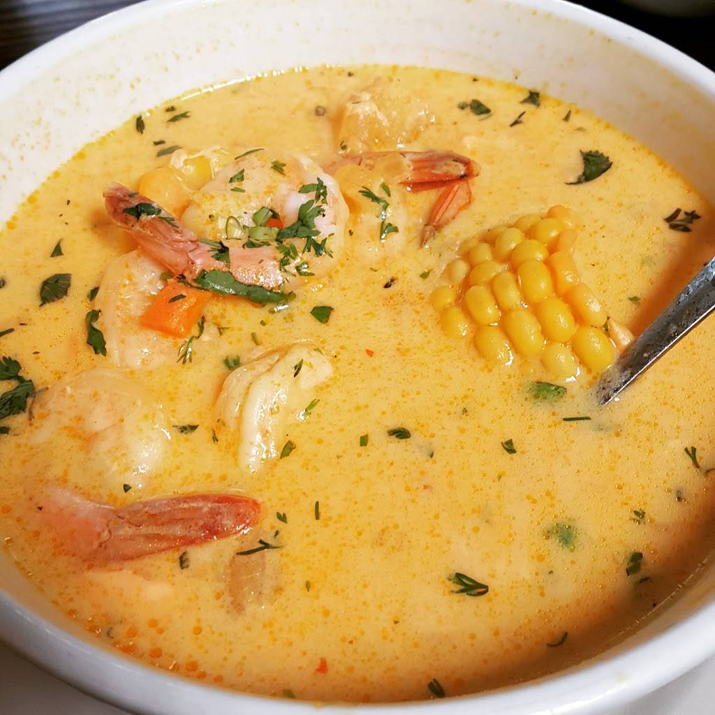 La Caleta | restaurant | 1529 Gates Ave, Brooklyn, NY 11237, USA | 7184188050 OR +1 718-418-8050