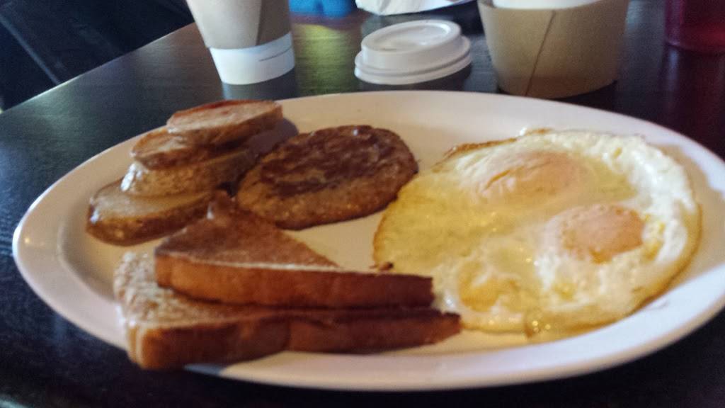 The 19th hole Bar and Grille | restaurant | 111 South La Cañada Drive, Green Valley, AZ 85614, USA | 5203994653 OR +1 520-399-4653