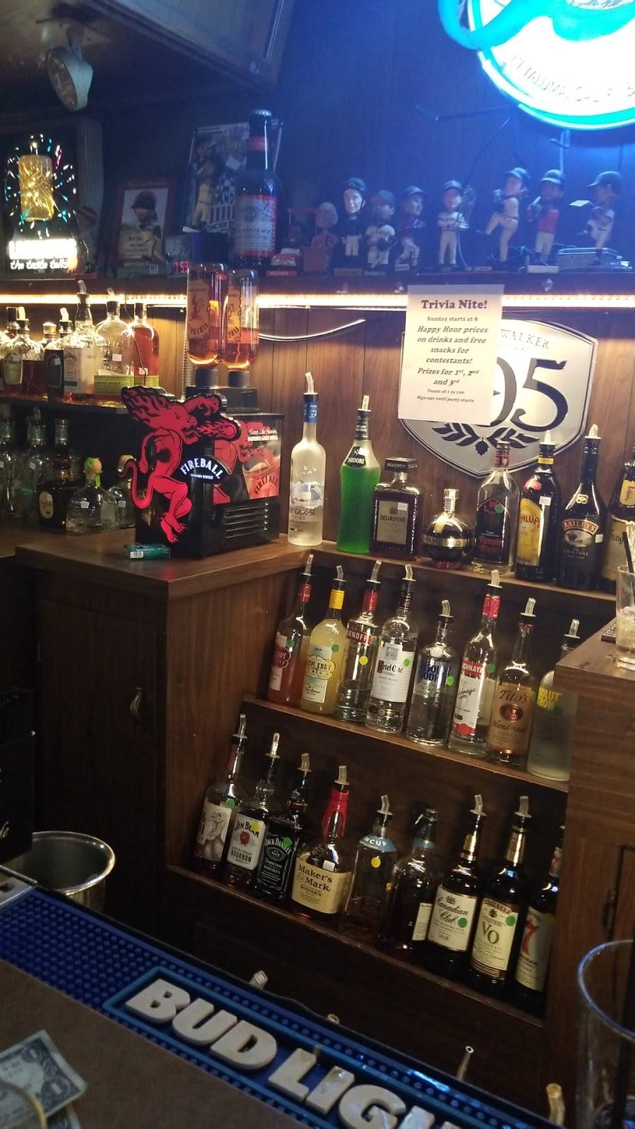 Final Edition Bar & Grill | restaurant | 412 Larkfield Center, Santa Rosa, CA 95403, USA | 7075421416 OR +1 707-542-1416