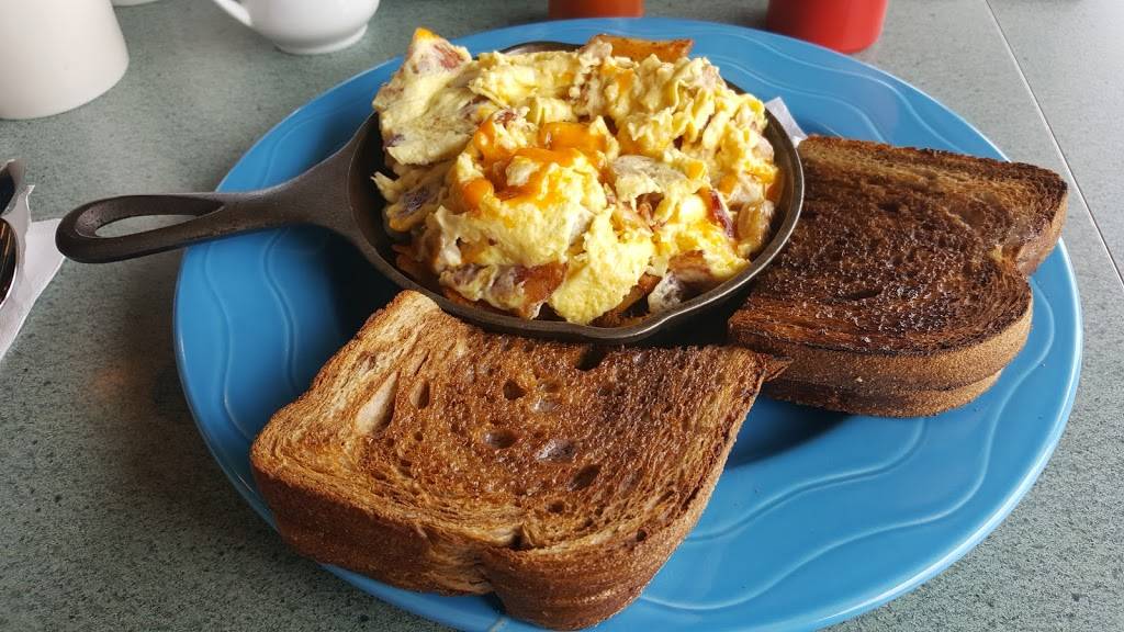 Triple Ds Diner | restaurant | 2895 St Paul Ave, Niagara Falls, ON L2J 2L3, Canada | 9053577333 OR +1 905-357-7333