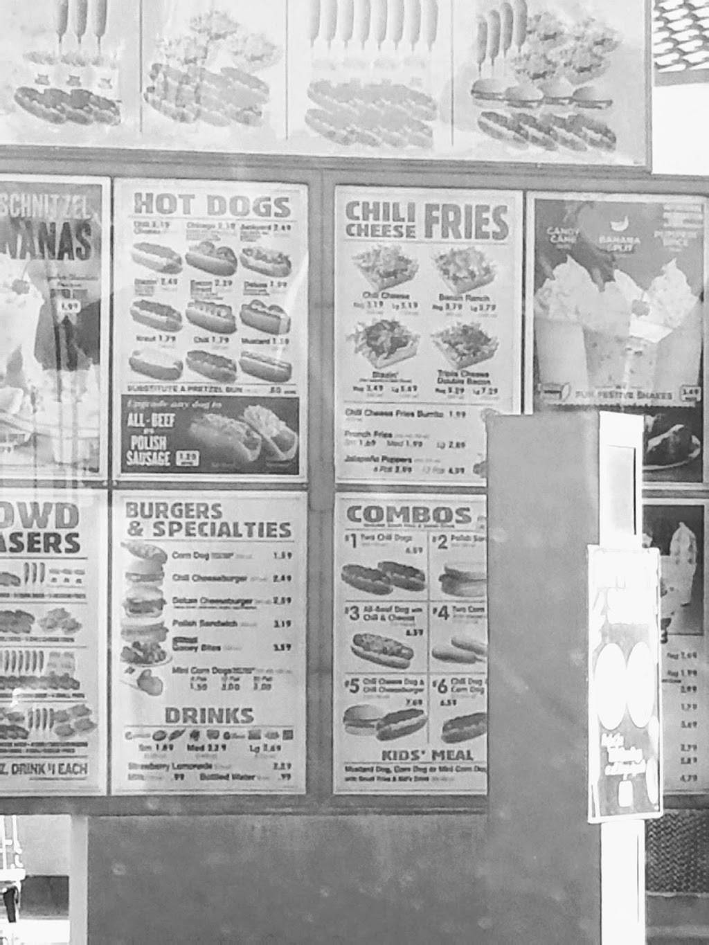 Wienerschnitzel | restaurant | 7373 N Blackstone Ave, Fresno, CA 93650, USA | 5594328429 OR +1 559-432-8429