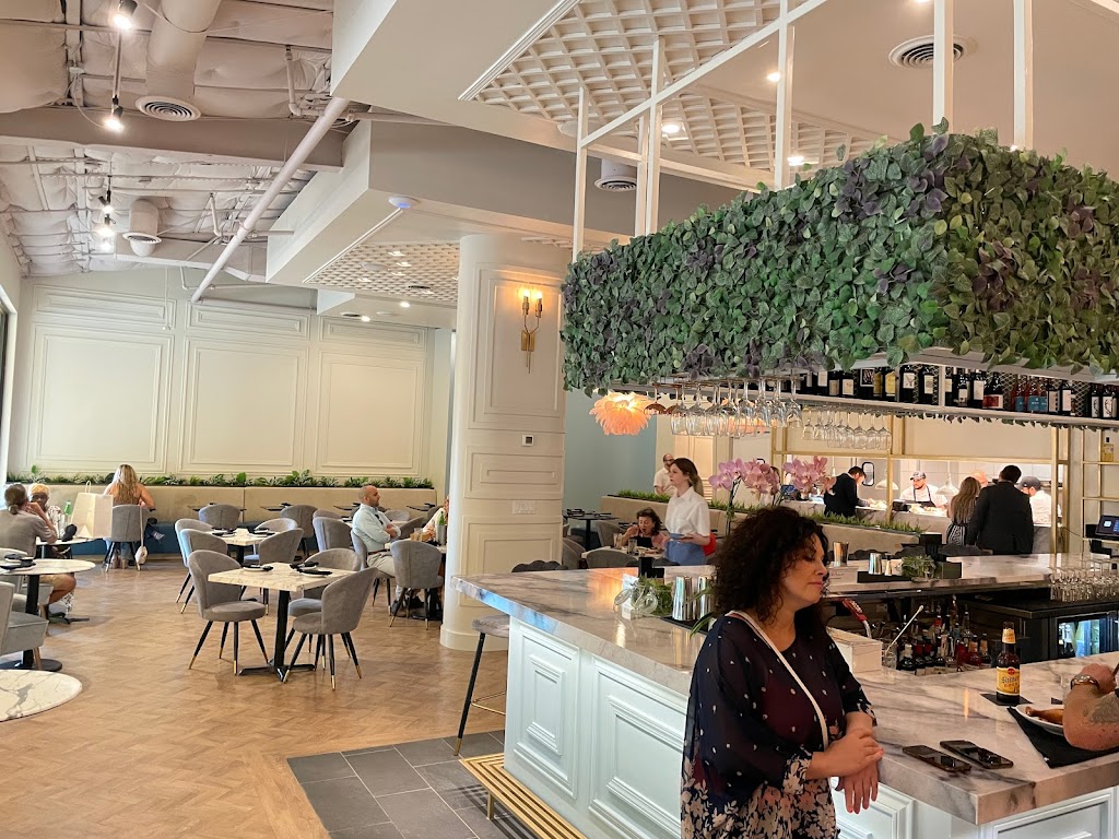 Lexys | restaurant | 3011 Gulden Ln #114, Dallas, TX 75212, USA | 2148334175 OR +1 214-833-4175