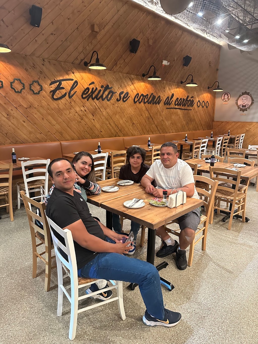 Francisca Charcoal Chicken & Meats (Miami) | restaurant | 7800 NW 25th St #9, Miami, FL 33122, USA | 7867037162 OR +1 786-703-7162