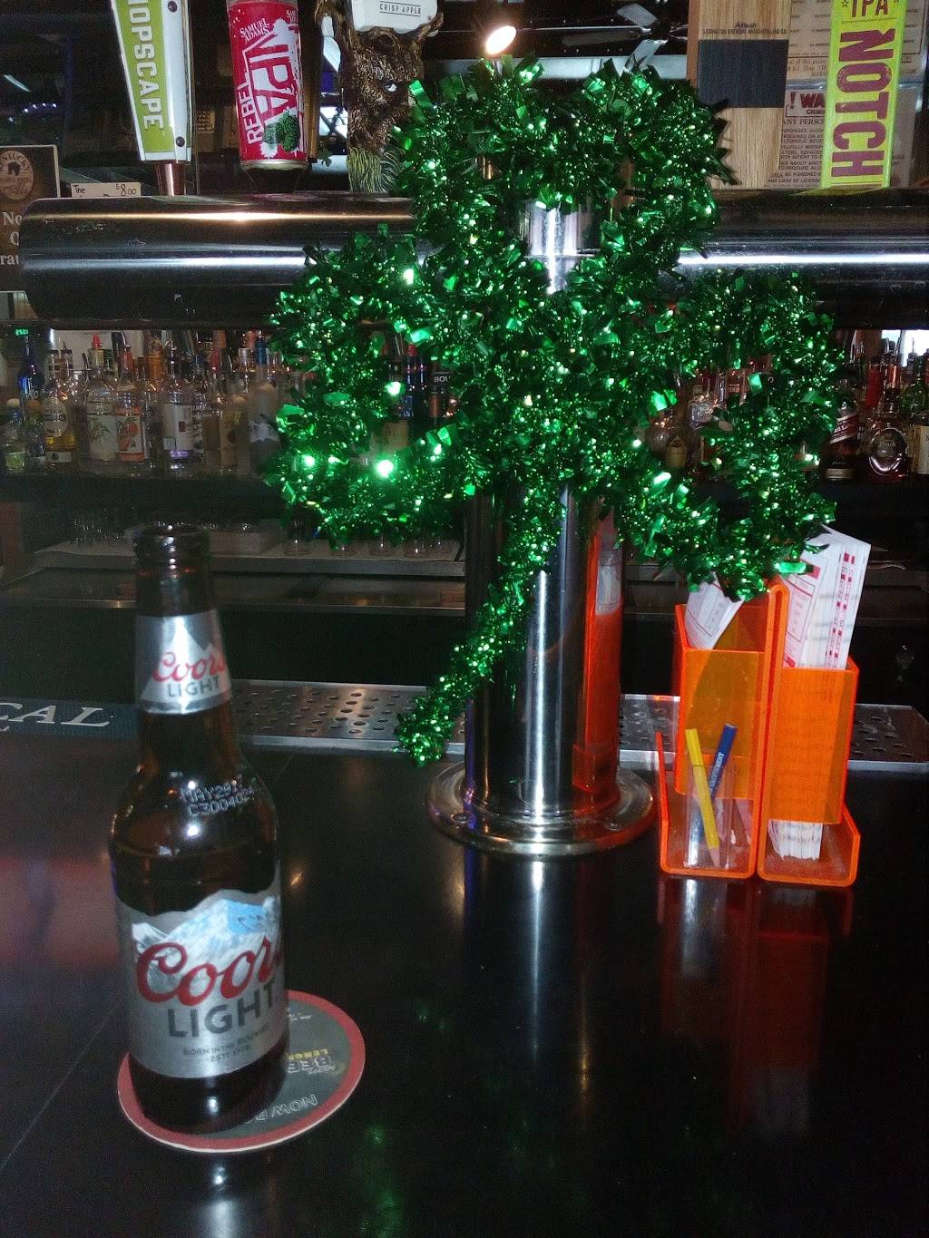 J D & Myers Best Friends | restaurant | 24 Lexington Ave, Gloucester, MA 01930, USA | 9785252225 OR +1 978-525-2225