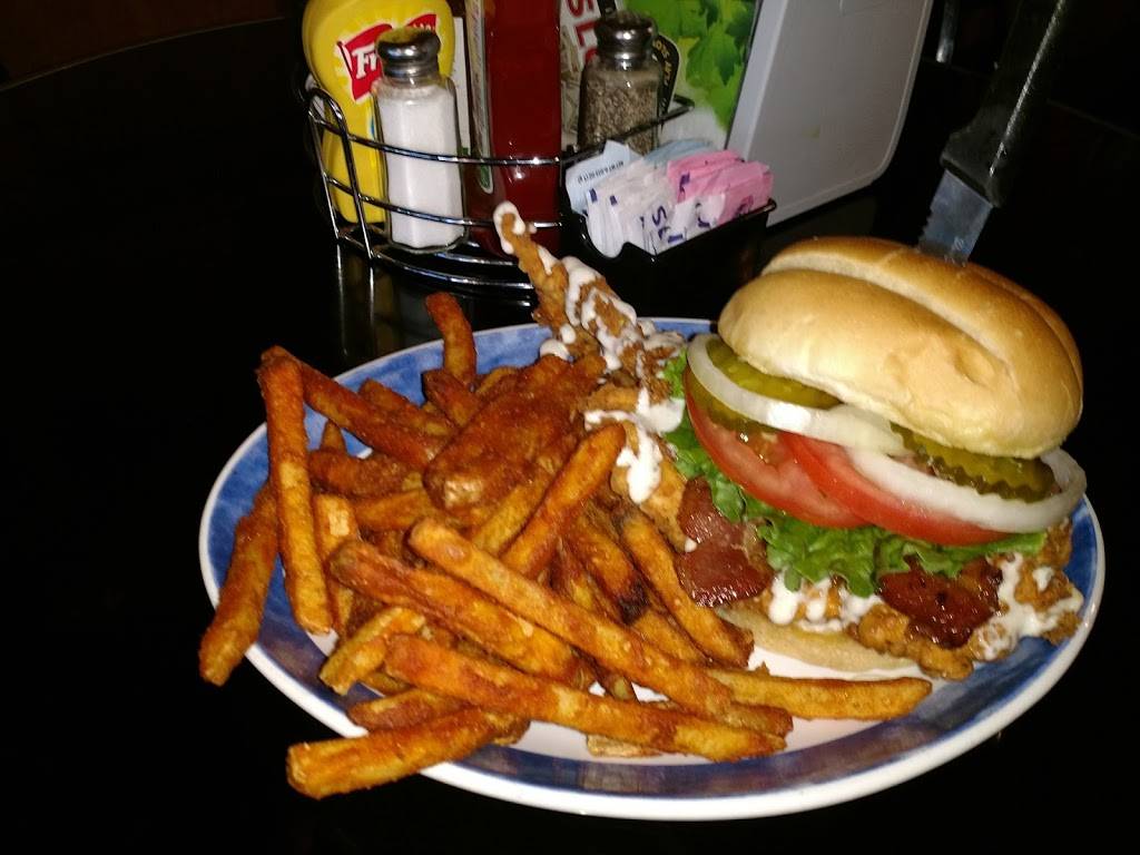 Tilleys Tavern | restaurant | 303 E Main St, Mt Olive, IL 62069, USA | 2179992279 OR +1 217-999-2279