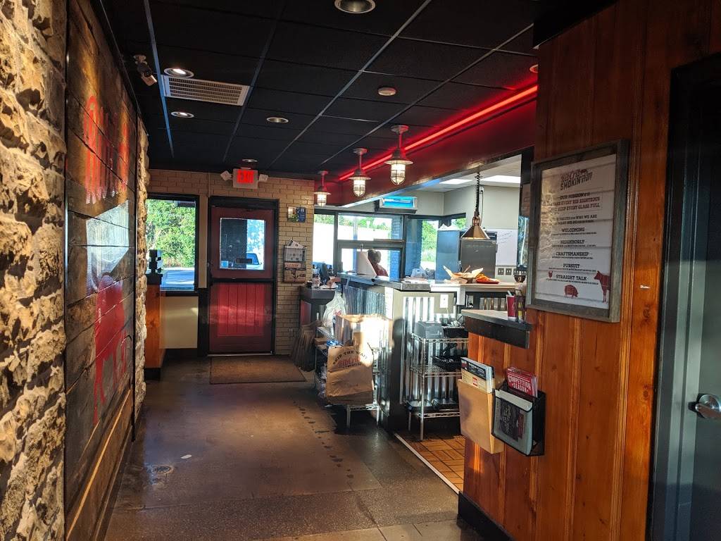 RibCrib BBQ & Grill | restaurant | 3232 W Skelly Dr, Tulsa, OK 74107, USA | 9184471400 OR +1 918-447-1400